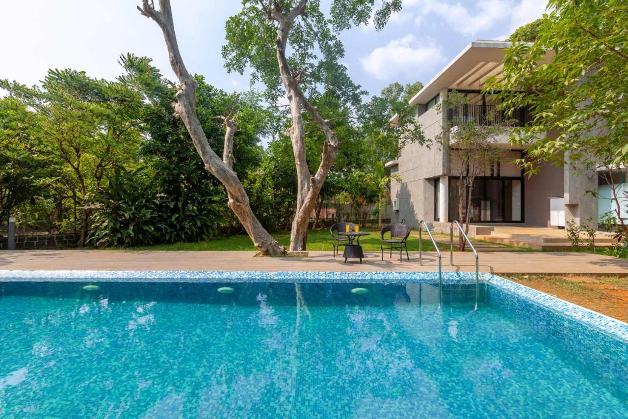 Villa Foresta By Stayvista With Modern Decor, Swimming Pool & Expansive Lawn For A Perfect Escape Lonavala Ngoại thất bức ảnh