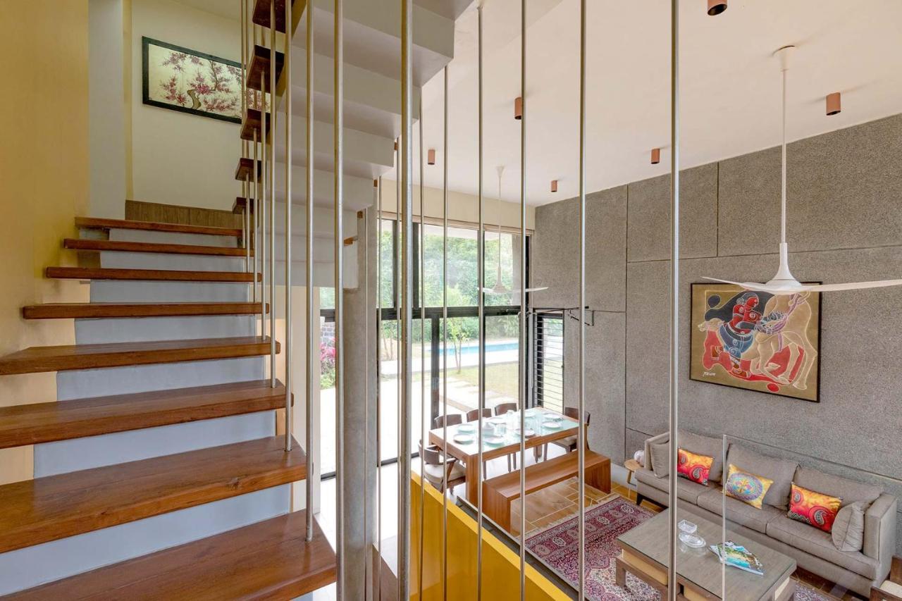 Villa Foresta By Stayvista With Modern Decor, Swimming Pool & Expansive Lawn For A Perfect Escape Lonavala Ngoại thất bức ảnh