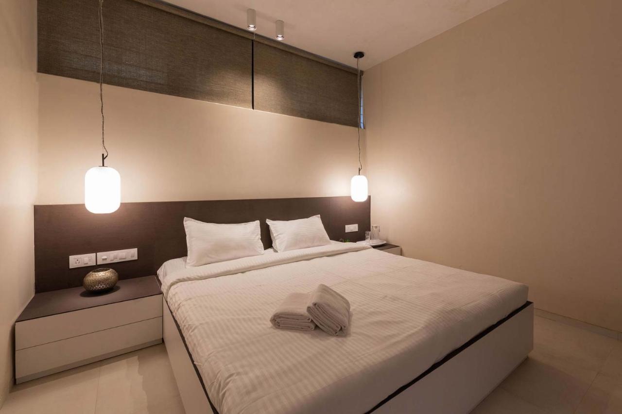 Villa Foresta By Stayvista With Modern Decor, Swimming Pool & Expansive Lawn For A Perfect Escape Lonavala Ngoại thất bức ảnh
